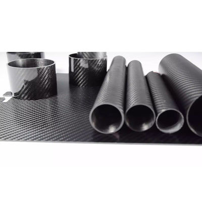 Hoge sterkte rollen omwikkelde koolstofbuizen 3K Plain Glossy OD 6-200mm Lengte 1000mm